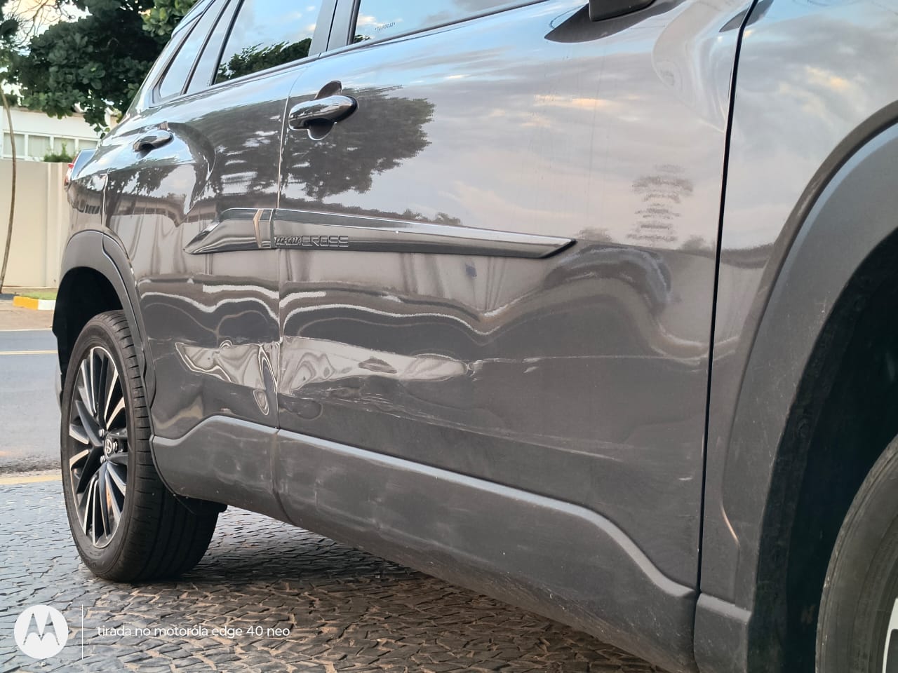 Antes do martelinho nas portas dianteira e traseira direita do Toyota Corolla Cross