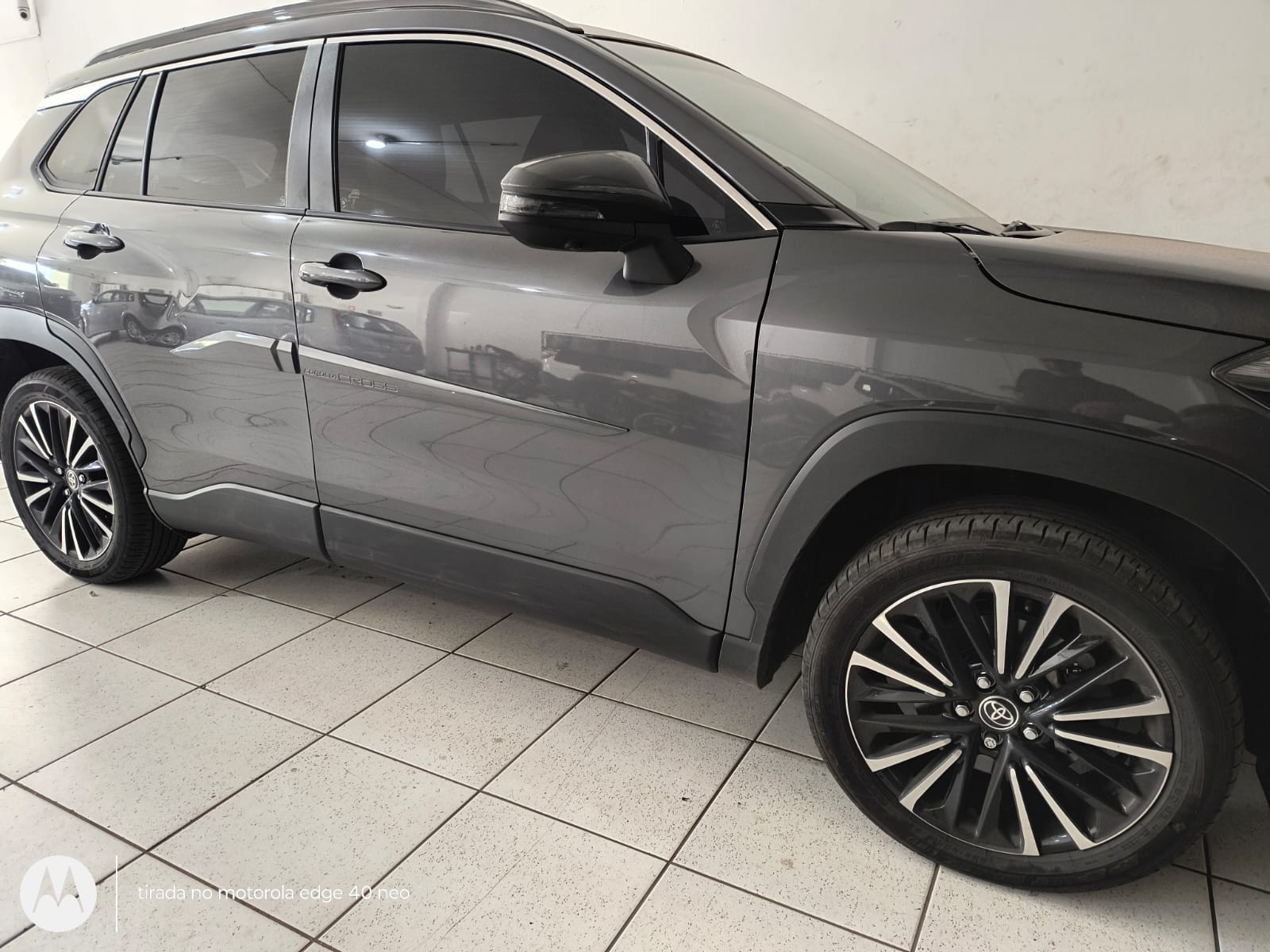 Depois do martelinho nas portas dianteira e traseira direita do Toyota Corolla Cross